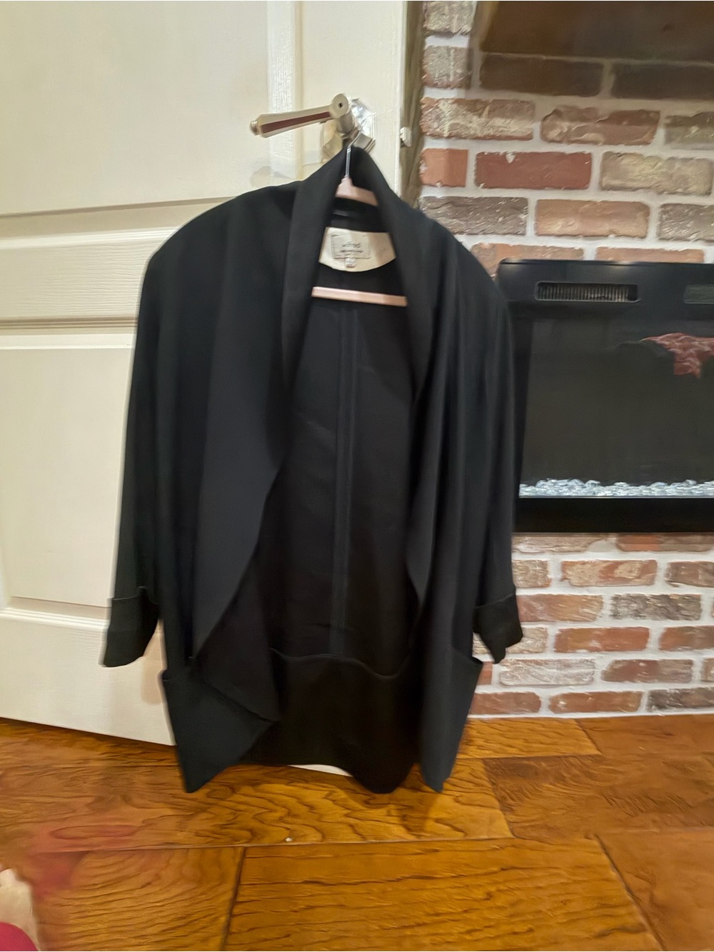 Wilfred - Black Draped Open-Front Women's Jacket - Elegant Layering & satin trim